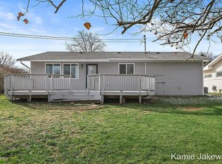 330 S Turk Lake Dr, Greenville, MI 48838