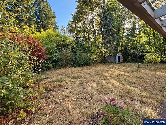 4th image of 3860 Croisan Creek Rd S