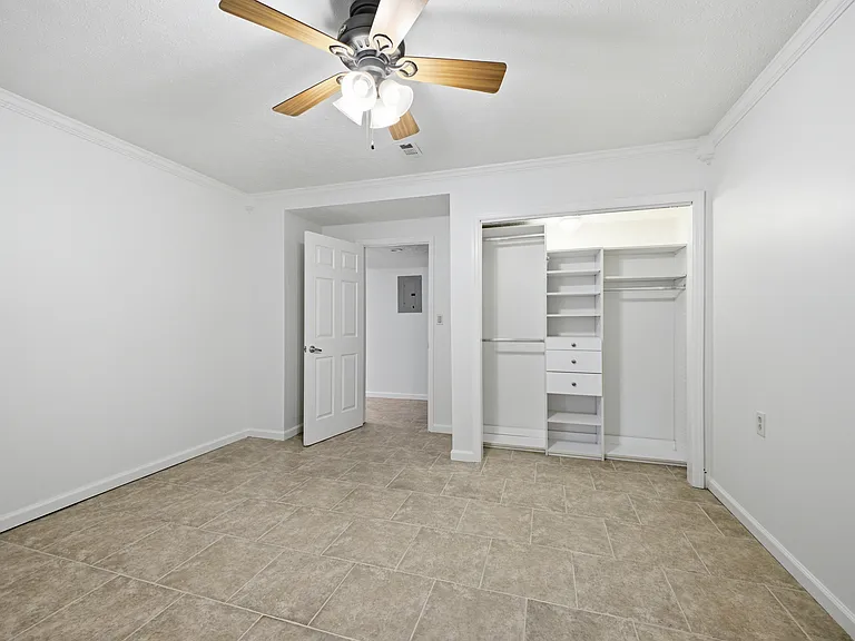 5502 Hill Ct #B — Photo 8