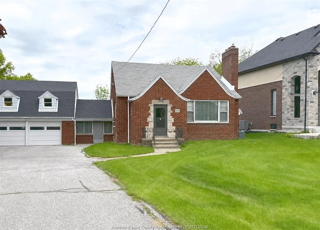 3 bed, 1.5 bath, $2,600 — Photo 1