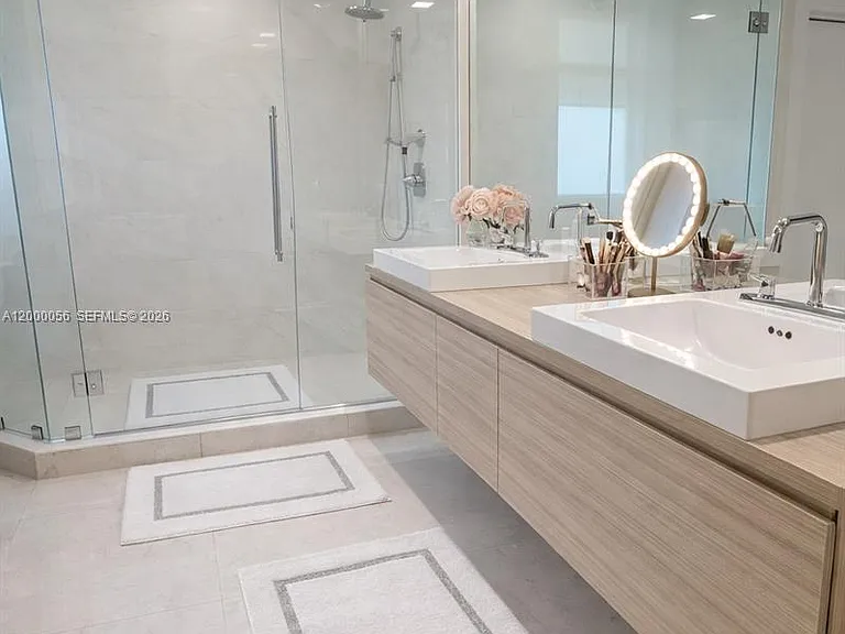 17301 Biscayne Blvd #308 — Photo 14