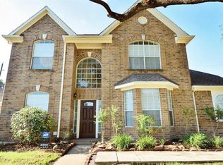 15410 Oak Lake Glen Dr, Sugar Land, TX 77498