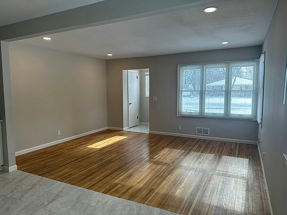 4th image of 7212 65th Ave N #7212