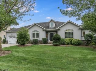 9 Haggerty Dr, West Orange, NJ 07052