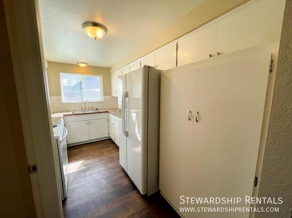 1857 W 12th Ave, Eugene, OR 97402