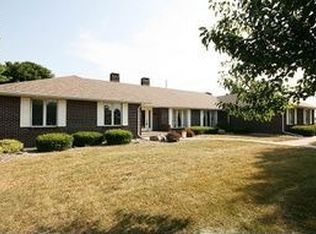 540 Meadow Rue Dr, Gibson City, IL 60936