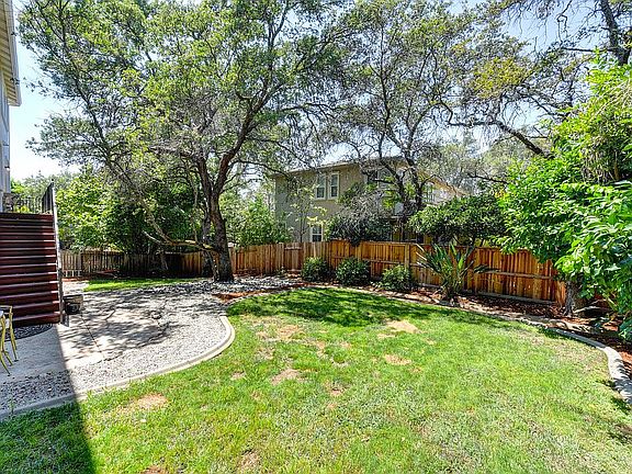 2nd image of 2339 Clubhouse Dr