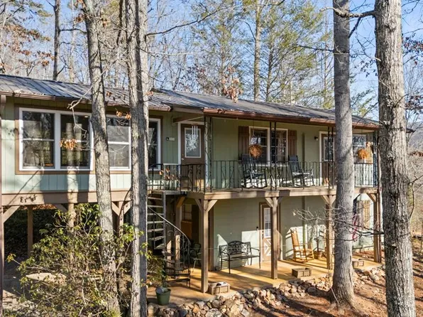 110 Bailey Hills Rd, Franklin, NC 28734