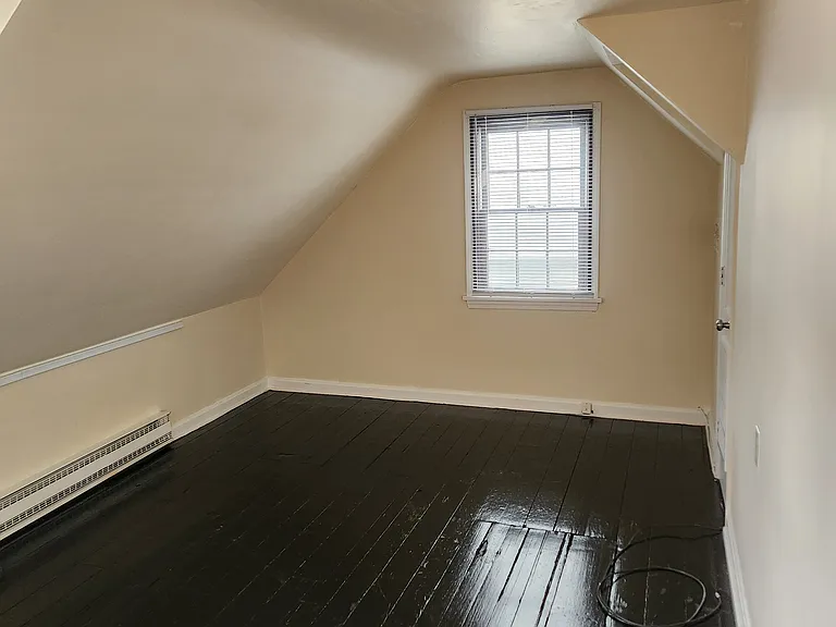 143 Howard Ave — Photo 9
