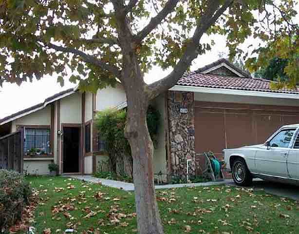 1st image of 2728 San Gregorio St