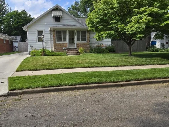 1922 Southmoor Dr, Toledo, OH 43609