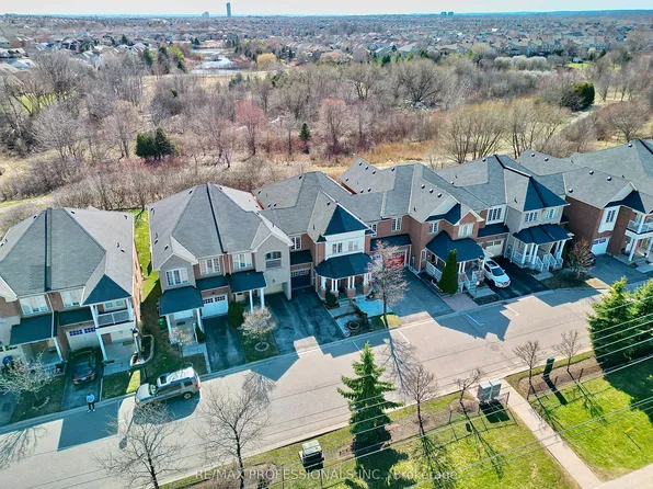 9720 McLaughlin Rd N, Brampton, ON L6X 0T8