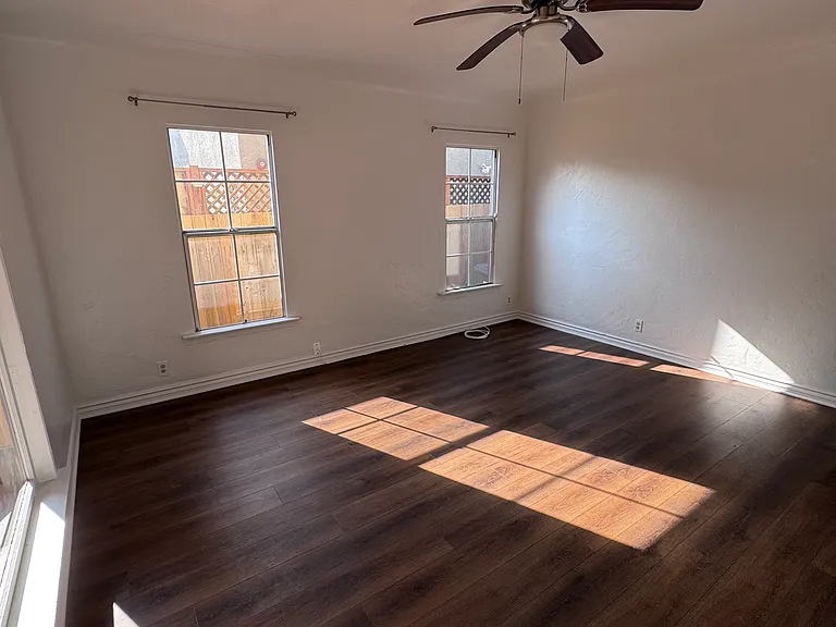 3349 Brayton Ave — Photo 4