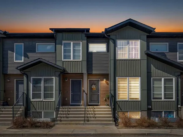 31 S Red Embers Parade NE #124, Calgary, AB T3N 1E9