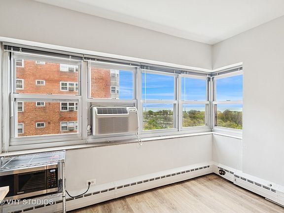 5th image of 4950 N Marine Dr APT 1102