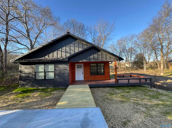 927 Joyce Ave, Albertville, AL 35951