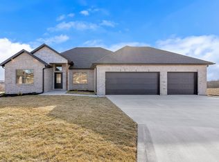 5946 S Hearthstone Court, Springfield, MO 65810