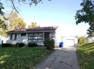 6 4th Dr, Decatur, IL 62521