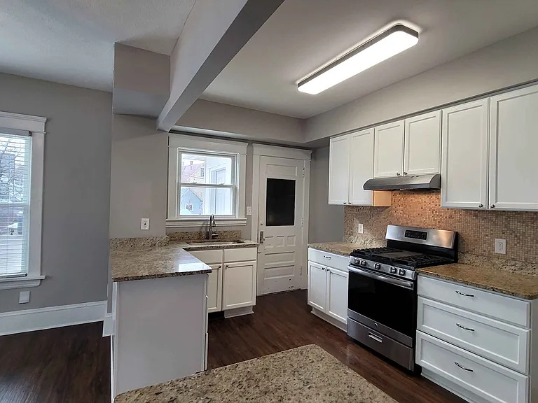 1446 Owego Ave — Photo 3