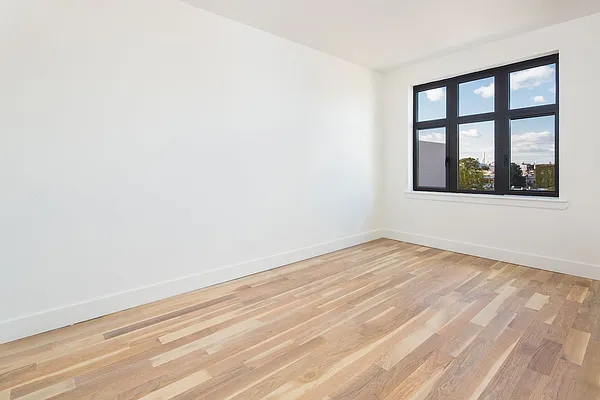 Rented by Bold New York | media 69