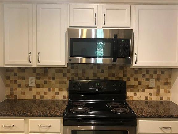 3rd image of 1100 Augusta Dr APT 74