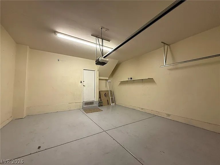 1069 Slate Crossing Ln #2 — Photo 10
