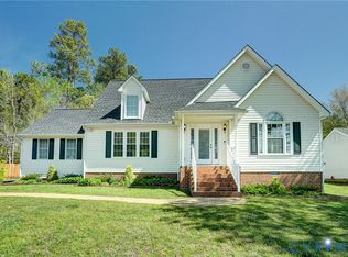 1949 Castle Glen Dr, North Chesterfield, VA