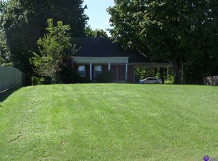 362 W Crocus Dr, Radcliff, KY 40160