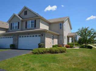 383 Bluegrass Pkwy, Oswego, IL 60543