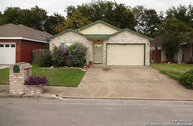 1st image of 1651 Honeysuckle Ln