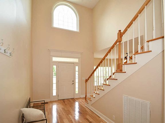 3rd image of 1402 Balson Dr