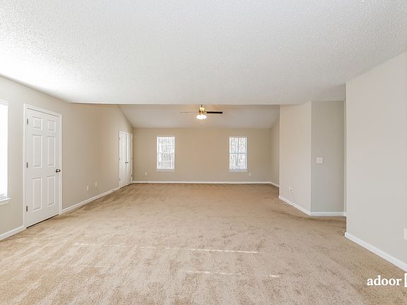 5th image of 4077 English Valley Dr
