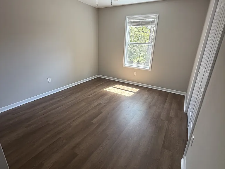 124 Hampton Dr #1 — Photo 7