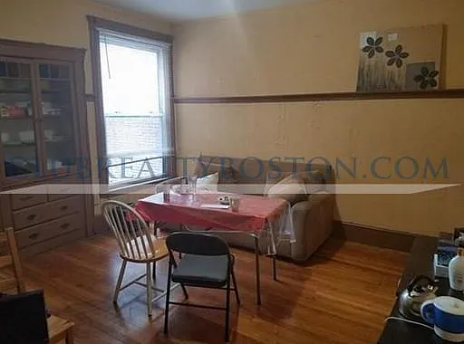 3 bed, 2.0 bath, $3,600 — Photo 2