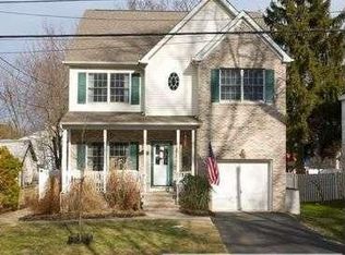 827 Grandview Ave, Westfield, NJ 07090