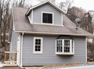 6641 Library Rd, South Park, PA 15129