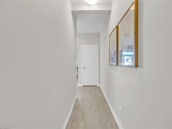 5th image of 155 Thomas Slee Dr #1F