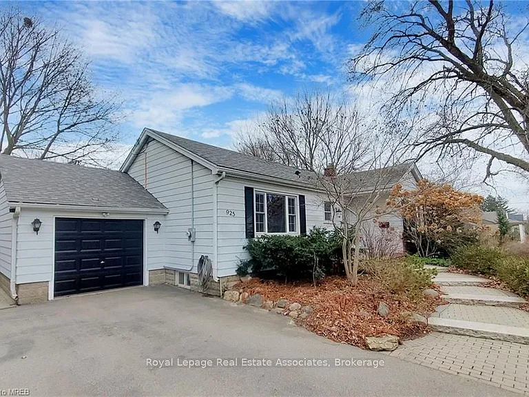 925 Kingsway Dr #BASEMENT — Photo 5
