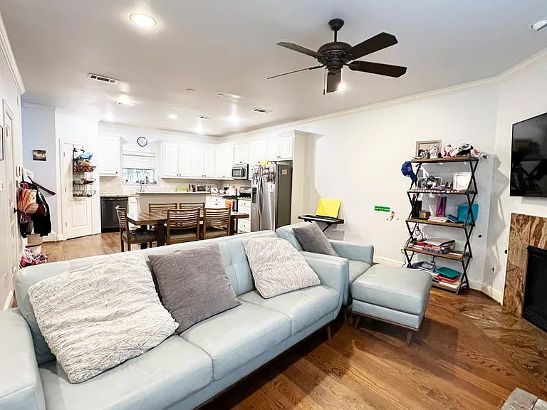 3421 Normandy Ave #2 — Photo 2