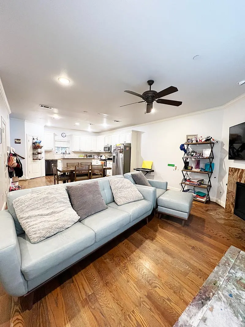 Building Photo - 3421 Normandy Ave #2