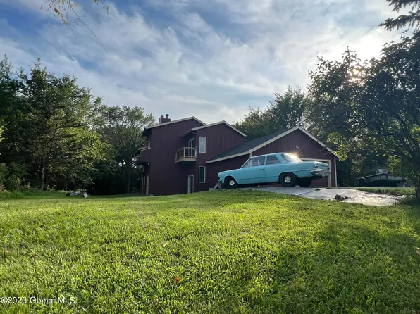 30 Castle Point Road, Athens, NY 12015