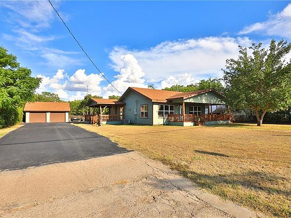 3rd image of 1171 Lakeside Dr