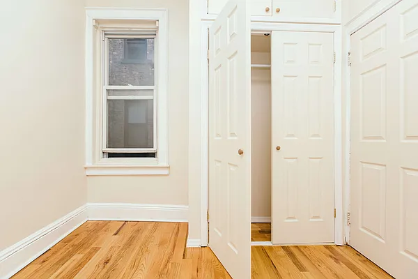 Rented by Nooklyn NYC LLC | media 44
