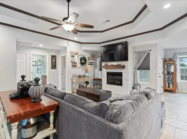 1523 William Ct, Siloam Springs, AR 72761
