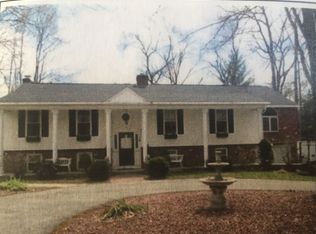 402 Ohio Ave, West Springfield, MA 01089