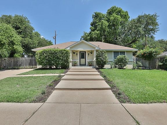2nd image of 3505 Larchmont Cv