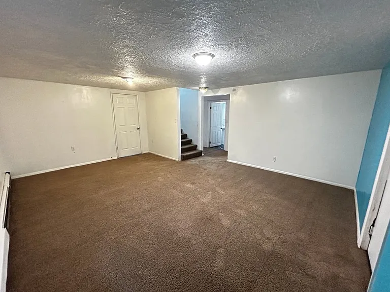 9238 S 260 E — Photo 7