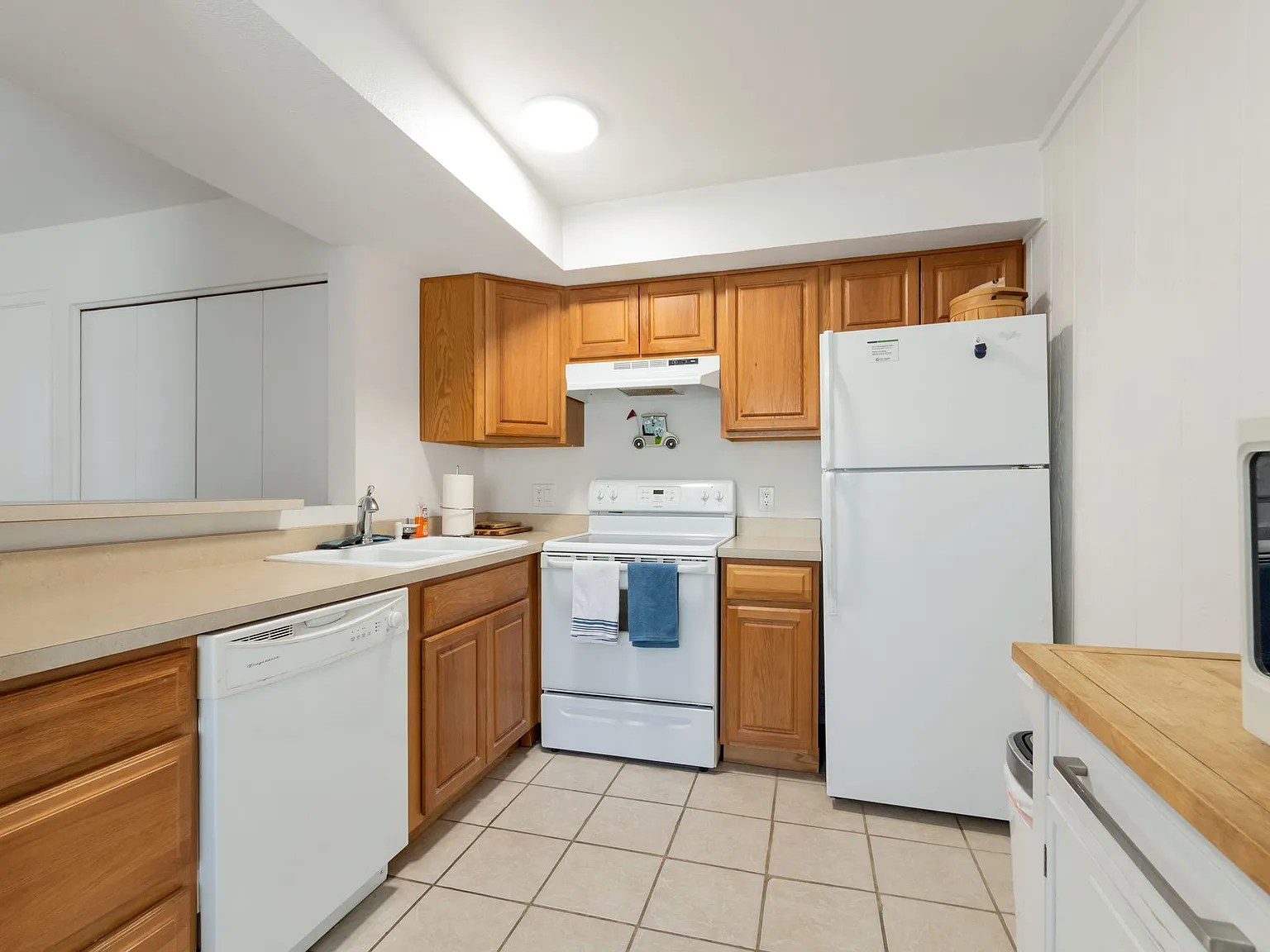 1 bed, 856 sqft, $1,450 — Photo 3