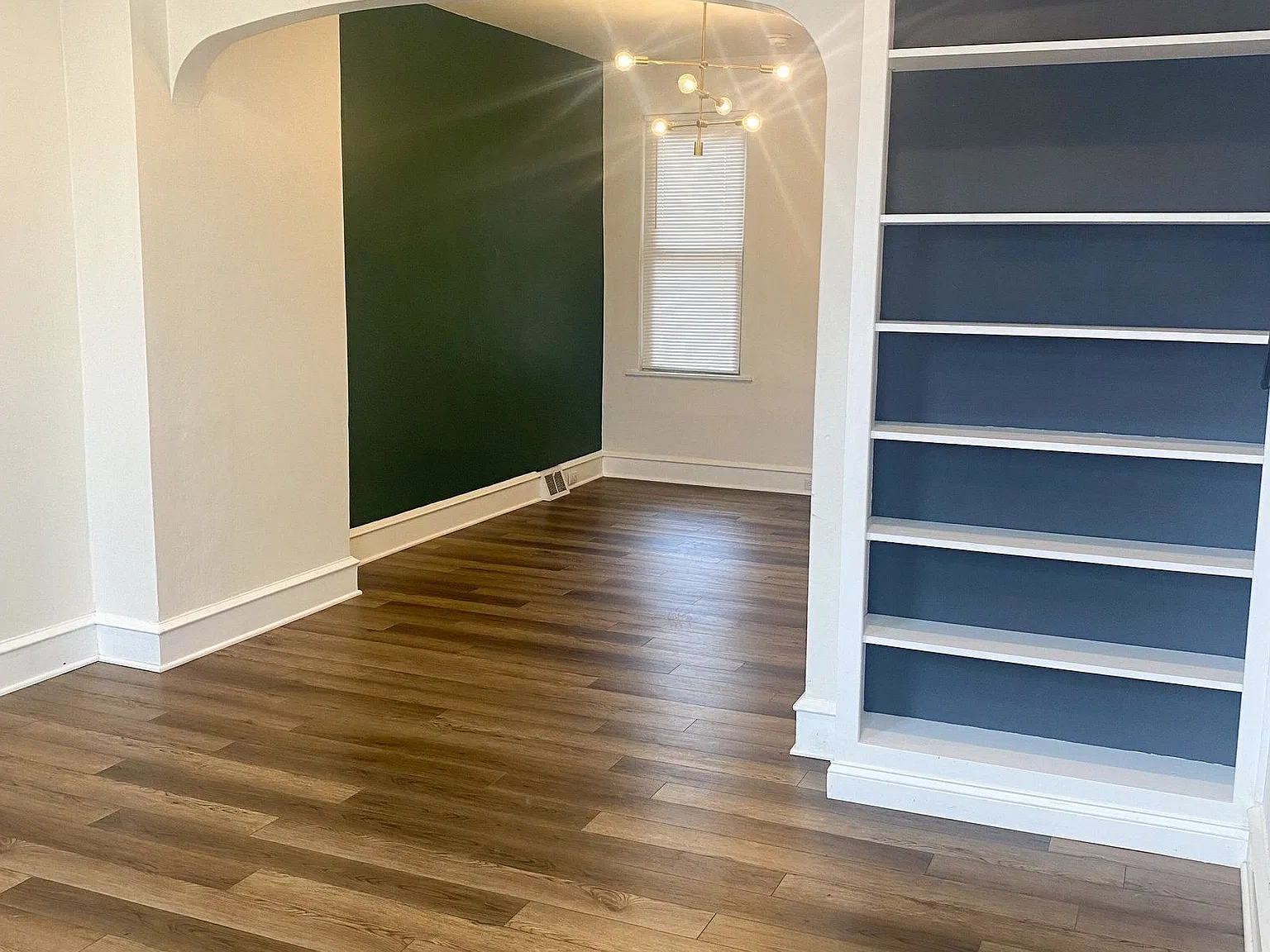 3 bed, 2.0 bath, 1492 sqft, $1,995 — Photo 3