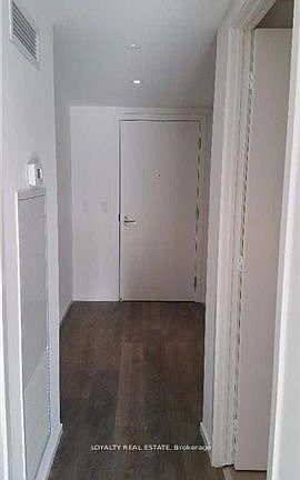 3rd image of 159 Dundas St E #707